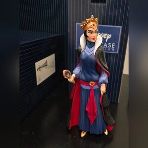 Evil Queen Disney Showcase Collection Enesco 4057171